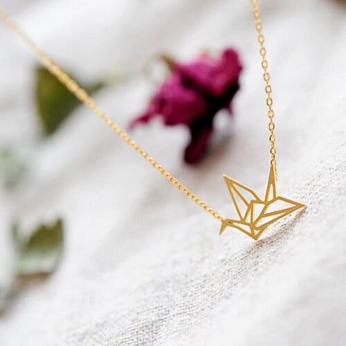 Women Fashion Creative Metal Hollow Paper Crane Pendant Necklace Jewelry Gifts