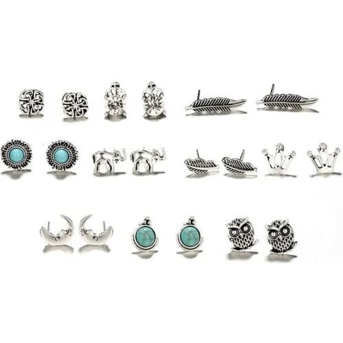 Shellhard Stud Earrings
