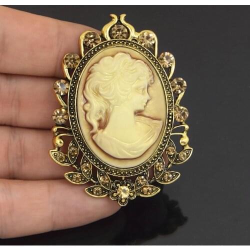 Anti-Gold Color Alloy Retro Style Crystal Rhinestones Cameo Vintage Brooch Pins for Women Ornament Jewelry