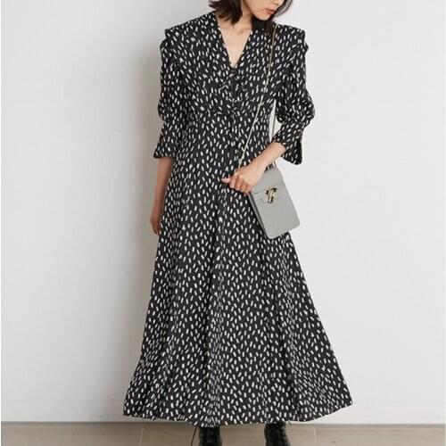 Japanese Elegant Woman Dresses Pleated V-neck Belt Design Femme Robe 2021 Fall Sweet Puff Sleeve Slim A-line Vestidos Mujer