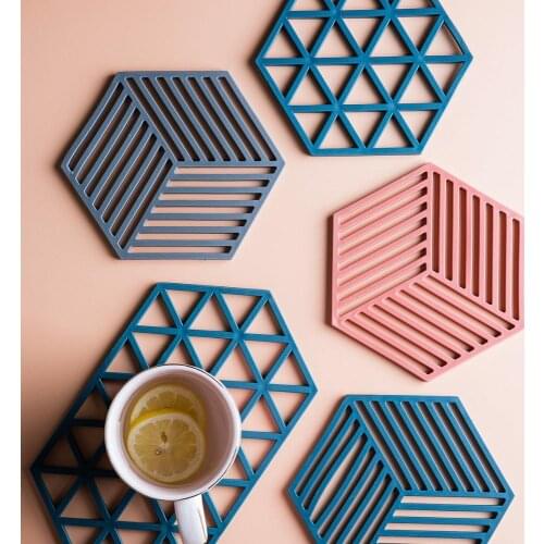 Nordic Hollow Mug Coaster Coffee Tea Cup Coasters Pot Pan Holder Heat Insulation Mat Kitchen Placemat Bowl Plate Pad Table Decor