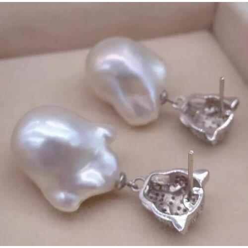 Charming south sea white baroque 20-25mm pearl earring 925s