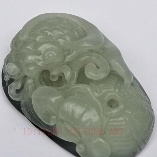 YIZHU CULTUER ART Collection China Xinjiang Jade Hand Carving Fish Propitious Pendant Netsuke Gift