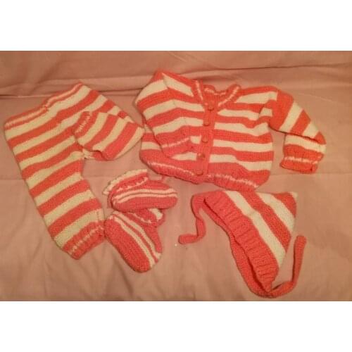 Ручное вязание Children's Clothing