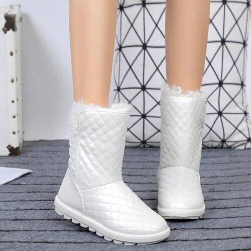 2021 New Women Boots Winter White Snow Boot Short Style Water-resistance Upper Non-slip Quality Plush Black Botas Mujer Invierno