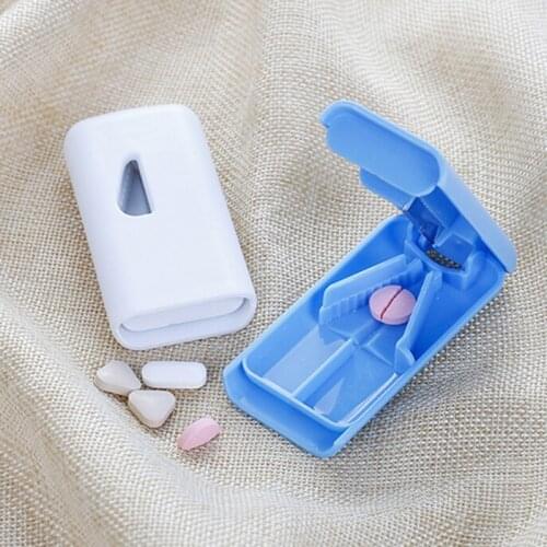 1PC Medicine Pill Holder Tablet Cutter Splitter Pill Case Mini Useful Portable Storage Box Pill Tablet Pill Cutter Divider