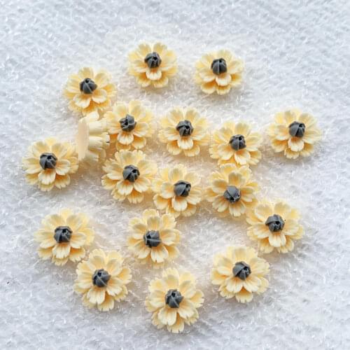 New DIY 50pcs 12*13mm Yellow Resin Cute Flower Flatback Stone Wedding Buttons Craft Scrapbook -B522