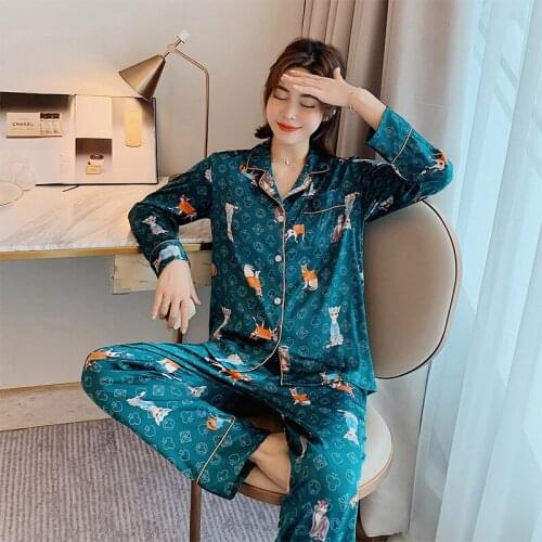 Womens Pajamas Set Fashion Poker Pattern V Neck Sleepwear Flower Silk Like Nightie Luxury Style Home Clothes Nightwear