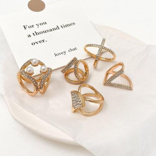 Fashion Brooches Pearl Shape Scarf Buckle Crystal Brooches For Women Silk Scarves Buckle Pins Jewelry Shawls Clothing Accesories