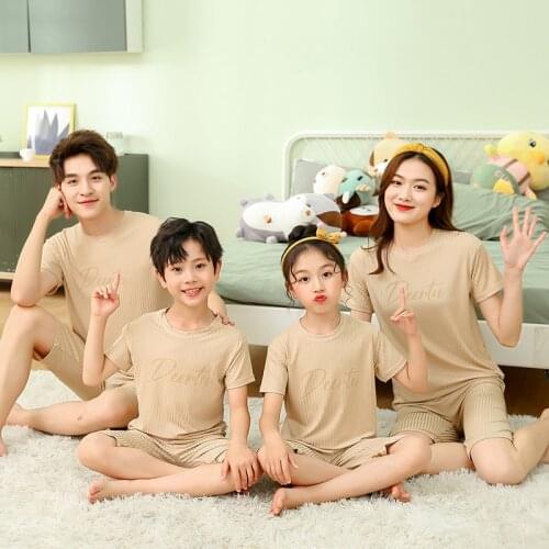 2pcs Solid Color Fashion Mather Father and Kids Clothes Cotton Family Matching Clothes Letter Print Cute Family Look Outfits