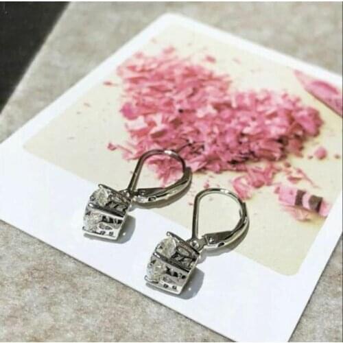 Classic Four Claw Zircon Shape Zircon Crystal Earrings Women Fashion Copper Elegant Female Wedding Engagement Earring Jewelry