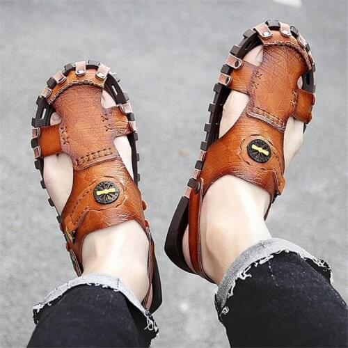 New Men Casual Soft Sole Sandals Comfortable Summer Leather Slippers Men Outdoor Beach Slippers Big Size Driving Footwear 38-47