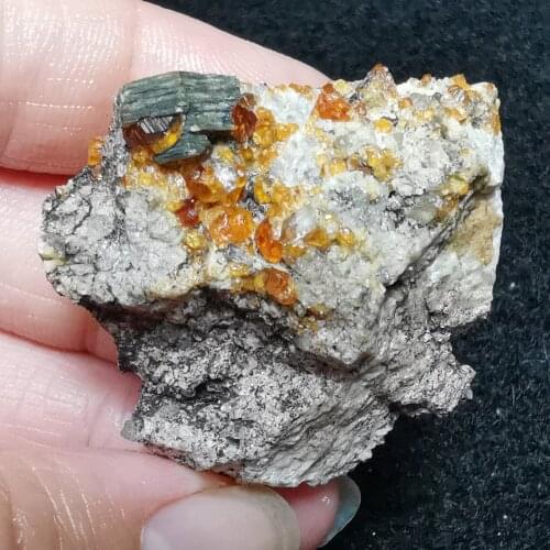 36.7g100% natural high quality garnet mineral energy healing specimen QUARTZ GEM home decoration collection ornaments