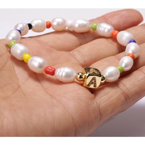 Fashion Girls Natural Freshwater Pearl Beaded Charms Bracelet Bangle With Letter A-Z Initial Alphabet Elegant Unisex Bracelets