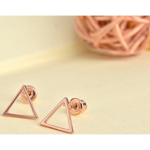 Hot new Small Hallow Triangle earrings for women Metal Geometric Earrings boucles d'oreilles pour les femmes Simple Earing Gifts