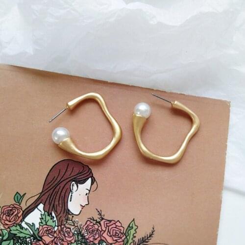 WTLTC Gold Sliver Color Irregular Hoop Earrings for Women Minimalist Geometrical Hoops Earrings Simple Pearl Earrings Fashion