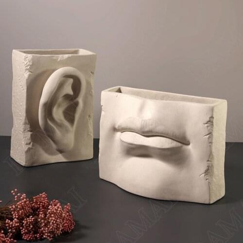 Creativity Ceramic Vases Art Decorative Desktop Vase European Bedroom Dried Flowers Organizer Home Decoration Modern Ornaments