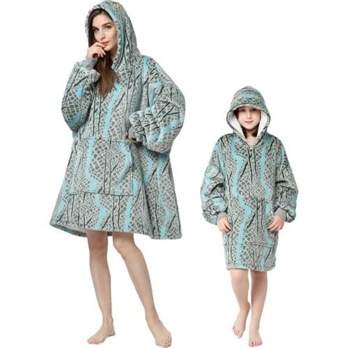 Fashion Bathrobe for Family Flannel Girl Sleepwear Family Look Pajamas Mom and Daughter Clothes Bathrobe Childrens Clothing