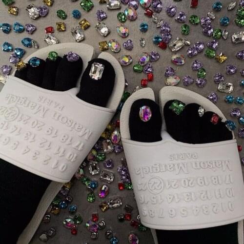 2pairs Cotton Five-finger Flash Nail Socks Women Bling Bling Toes Novel Socks 5 Toe Invisible Black White Socks Streetwear