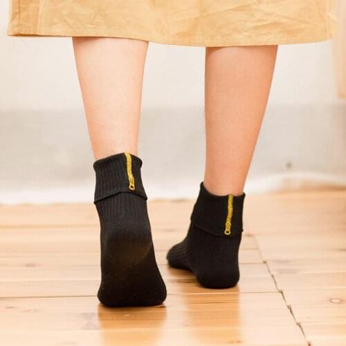 Original Simple Design Zipper Embroidery Ins Fashion Youth Woman Harajuku Street Casual Daliy Life Loose Middle Tube Socks