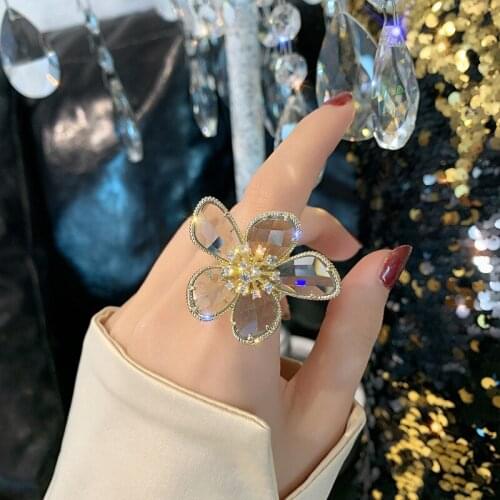 2021 New Trendy Exaggerated Transparent Crystal Rings Adjustable Big Flower Hyperbole Party Jewelry for Women Gift 075