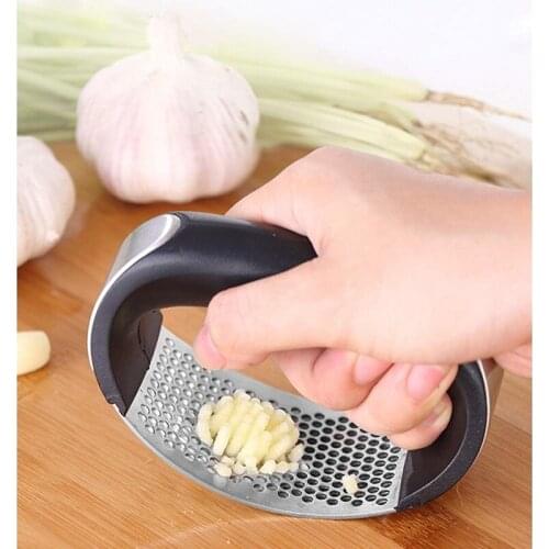 New Garlic Press Rocker with Handle Garlic Peeler Stainless Steel Garlic Crusher Squeezer Slicer Mincer Chopper Kitchen Gadget