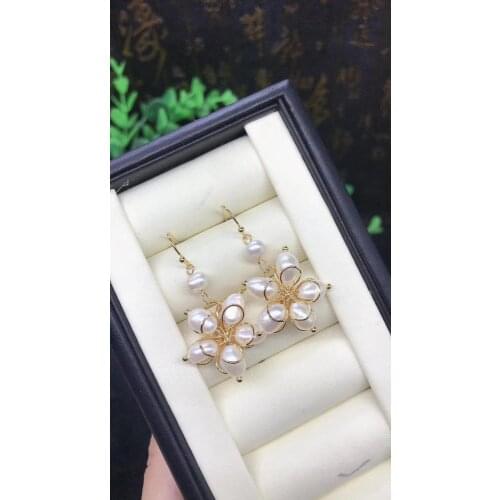 XING YUN ZHI SHI Pearl Earrings