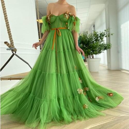 Romantic Tulle Wedding Dresses with 3D Flowers Sweetheart Off Shoulder Pleated Long Bridal Gowns Ruffles Short Sleeve 2021