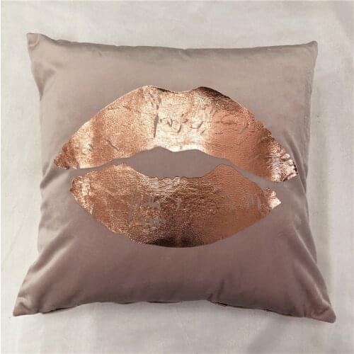 Hot Selling Pink Double Side Foil Printing Cushion Cover Square Velvet Lip Gold Stamping Throw Pillowcase