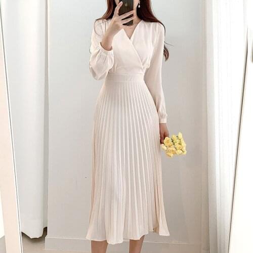 Autumn Lady Dress Vintage V-Neck Long-Sleeved New Arrivals 2021 Korean Chic Solid Color Chiffon Pleated Office Casual Midi Dress