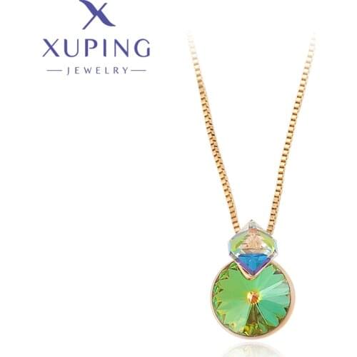 Xuping Jewelry Fashion New Arrival Square Crystal Pendant Necklace of Gold Color 810663015