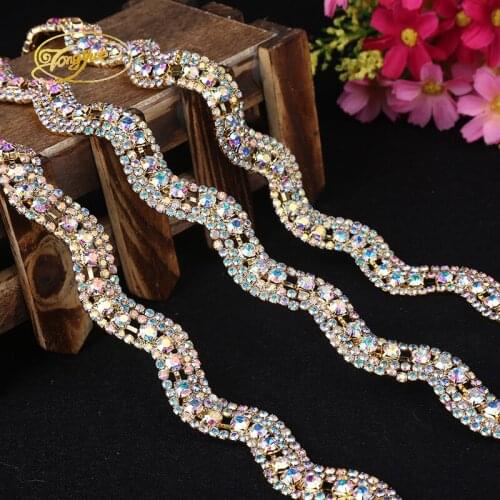 2017 Popular Style 1YD Gold Silver The Colour Wavy Rhinestone Crafts In Daily Life Sewing DIY Wedding Embellishment Collocation