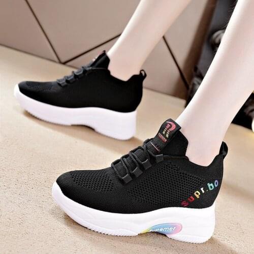 New Mesh Breathable Versatile Height Increasing Leisure White Shoes Travel Sneakers Womens Mom Shoes