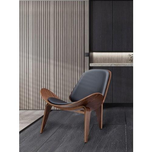 Mid Century Lounge Chair Replica Shell Chair Modern Tripod Plywood Lounge Chair 3 Wood Colors with Black Leather Chairs