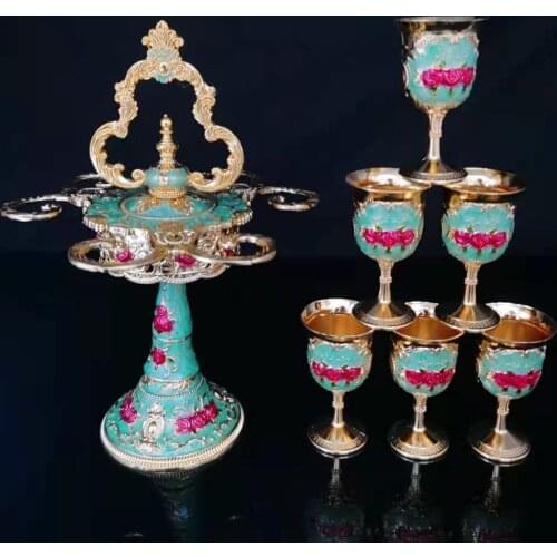 Rare Old European style high-grade palace single-layer gold-green wine cup holder, a set of red rose wine glass with golden edge