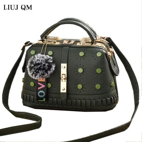 2021 New Pu Leather Shoulder Bag Soft Casual Messenger Crossbody Bags Ladies Fur Ball Hanging Solid Color Women Handbags