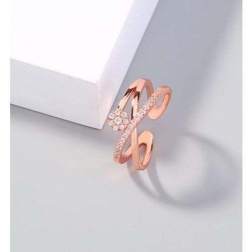 Minimalist Irregularly Twisted Crystal Ring Rose Gold Color Finger Rings For Women Valentines Day Party Jewelry Gift