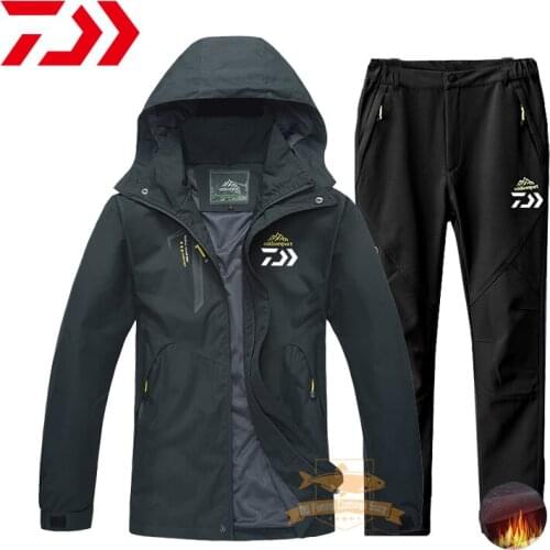 2021 Daiwa Men Fishing Jacket Autumn Winter Windproof Waterproof Plus Velvet Warm Hooded Suit Outdoor Sport Hiking Fishing Suits