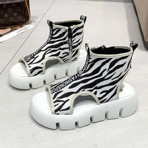 2020 spring and summer new size 34-43 large European and American sandals comfortable laser breathable womens shoes