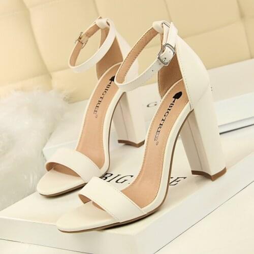 2020 Summer Plus Size 34-43 Woman 9.5cm High Heels Sandals Classic Block Platform Pumps Lady Chunky Burgundy Yellow Nude Shoes