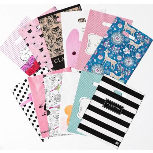 50pcs 15*20cm Small Jewelry Packing Bag Multi Style Plastic Handle Bag Party Favor Bags For Candy Cookie Gift Box Packaging Bag