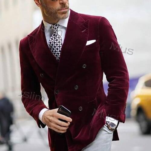 Fashion Burgundy Velvet Groom Wear Slim Fit Double Breasted Peaked Lapel Mens Business Formal Prom Tuxedos Best Man Blazer Suit