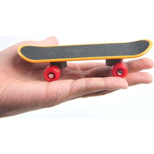 Durable Mini Skateboard Parrot Bird Cage Toy Chew Training Ornaments Gift Parrot Puzzle Scooter Grinding Claw Toy