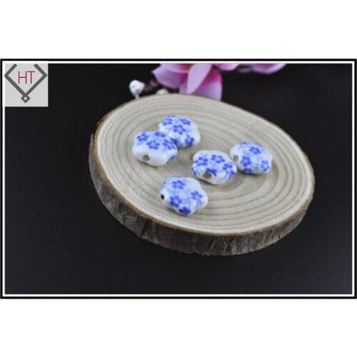 Wholesale Jewelry Ceramic Beads 10pcs 15MM Flat Flower Shape Blue Floweret Printing Handwork Porcelain DIY Charm Spacer Beads