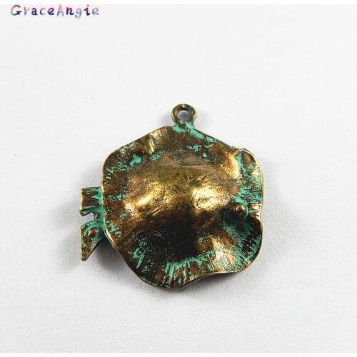 GraceAngie 10pcs/pack Antique Bronze+Smear Green Alloy Marine Life Pine Mushroom Styling Jewelry Pendant Accessories