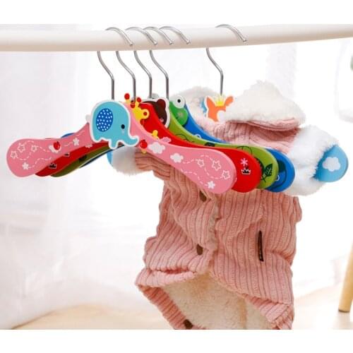 1pcs Non-toxic Durable Dog Product Wooden Cartoon Pattern Random Color Pet Clothes Rack Portable