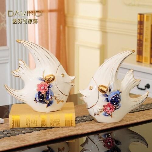 European style ceramic kiss fish decoration wedding gift practical girlfriend creative living room wine cabinet home decoration