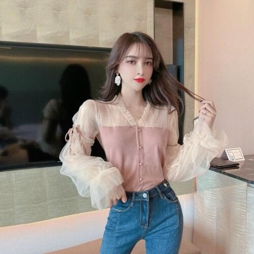 Sweet Retro Court Style Mesh Stitching Bubble Sleeve Knitted Sweater Womens Ear Edge V-neck Slim Top