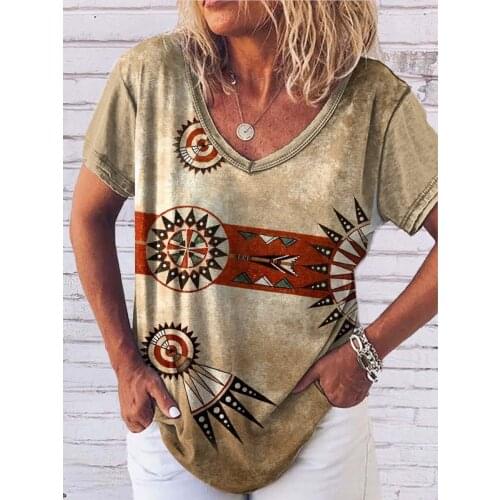 2021 New Collection Women Summer Clothing Graphic Print V-neck Short Sleeve Retro Classic Style Tshirt