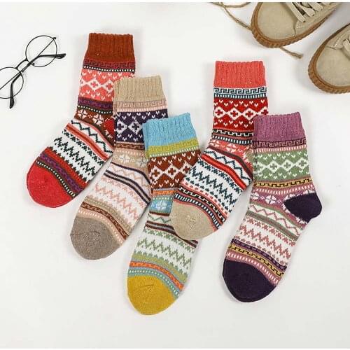 Women Thermal Socks Winter Exotic Vintage Thick Socks Knitted Autumn Home Slippers Fluffy Socks Stripes Art Design